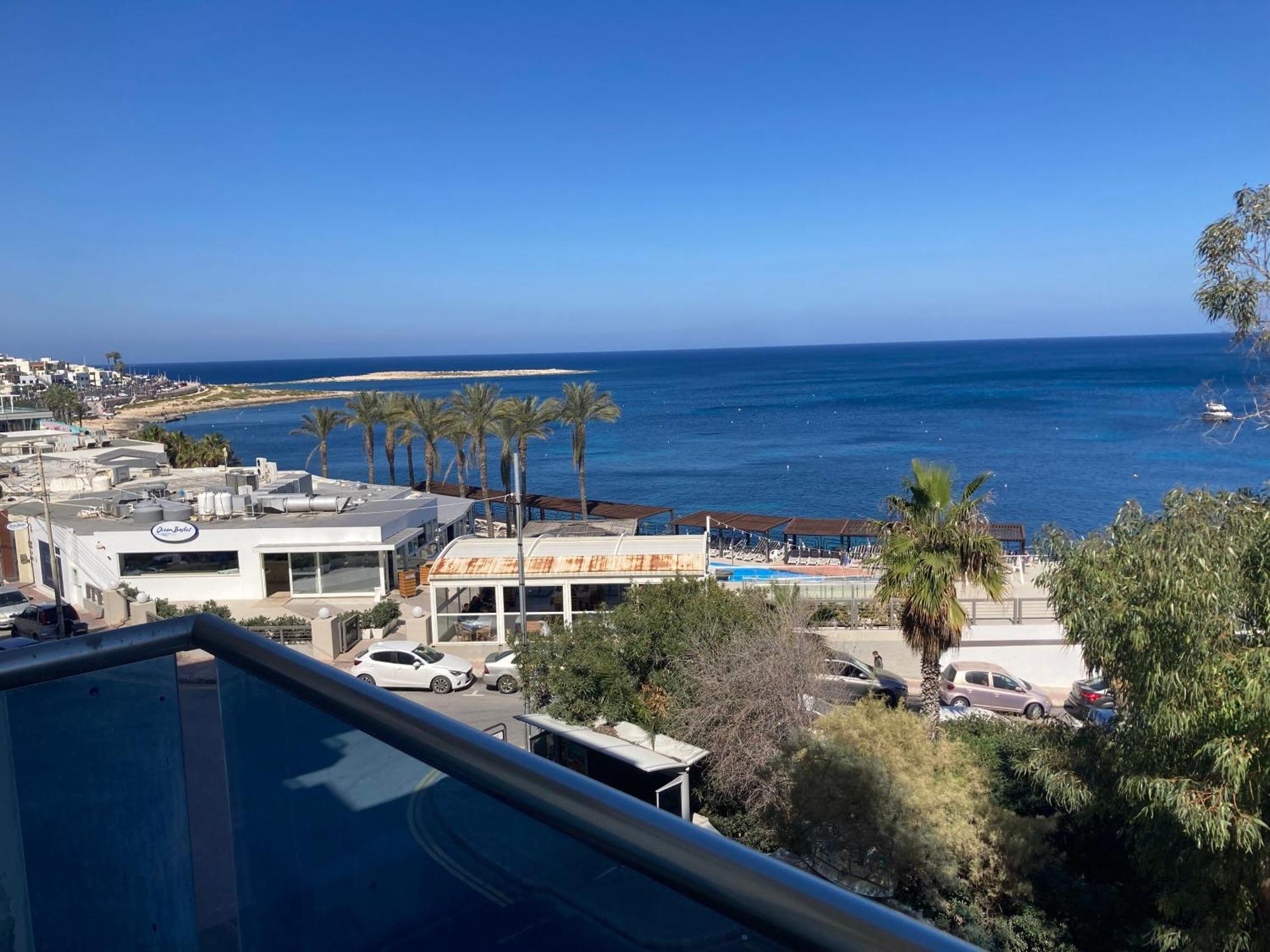 Sunrise Bay Apartments - Frontline Sea Views St. Paul's Bay Exteriör bild