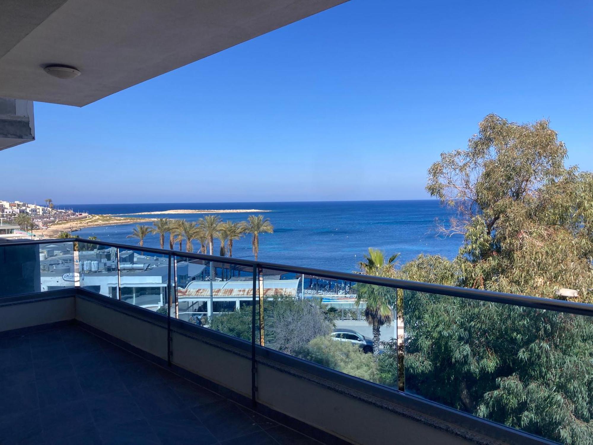 Sunrise Bay Apartments - Frontline Sea Views St. Paul's Bay Exteriör bild