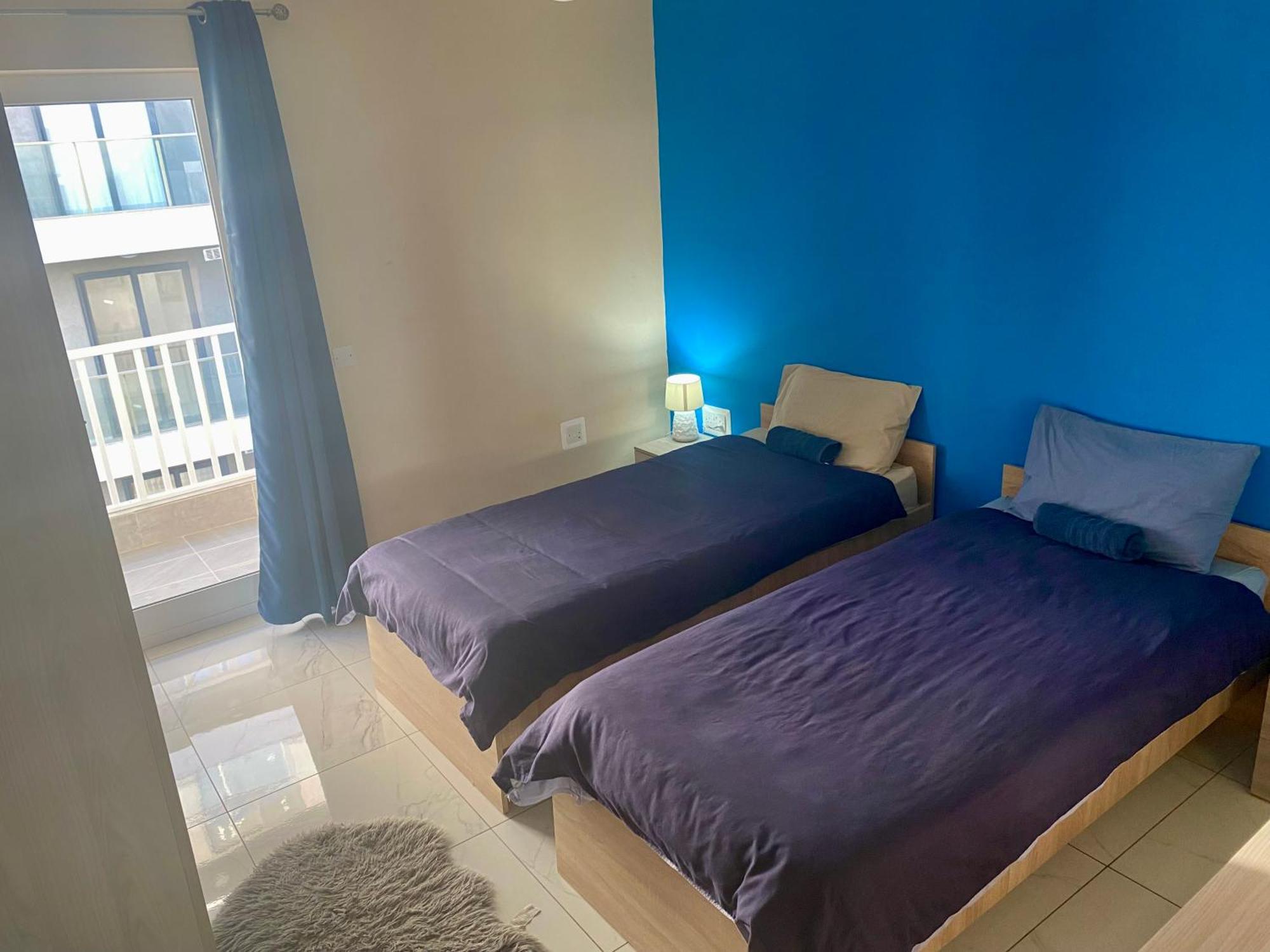 Sunrise Bay Apartments - Frontline Sea Views St. Paul's Bay Exteriör bild