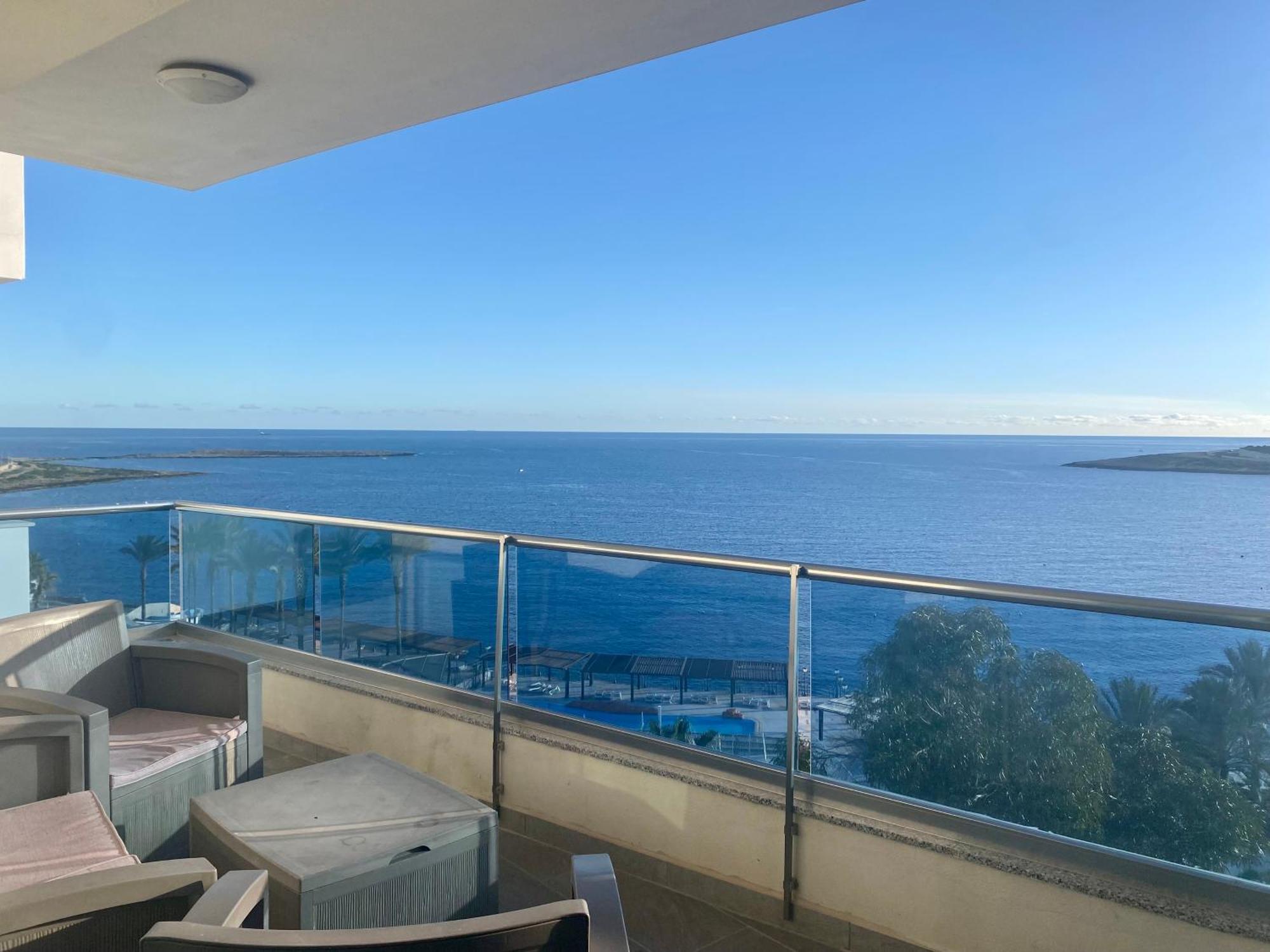 Sunrise Bay Apartments - Frontline Sea Views St. Paul's Bay Exteriör bild