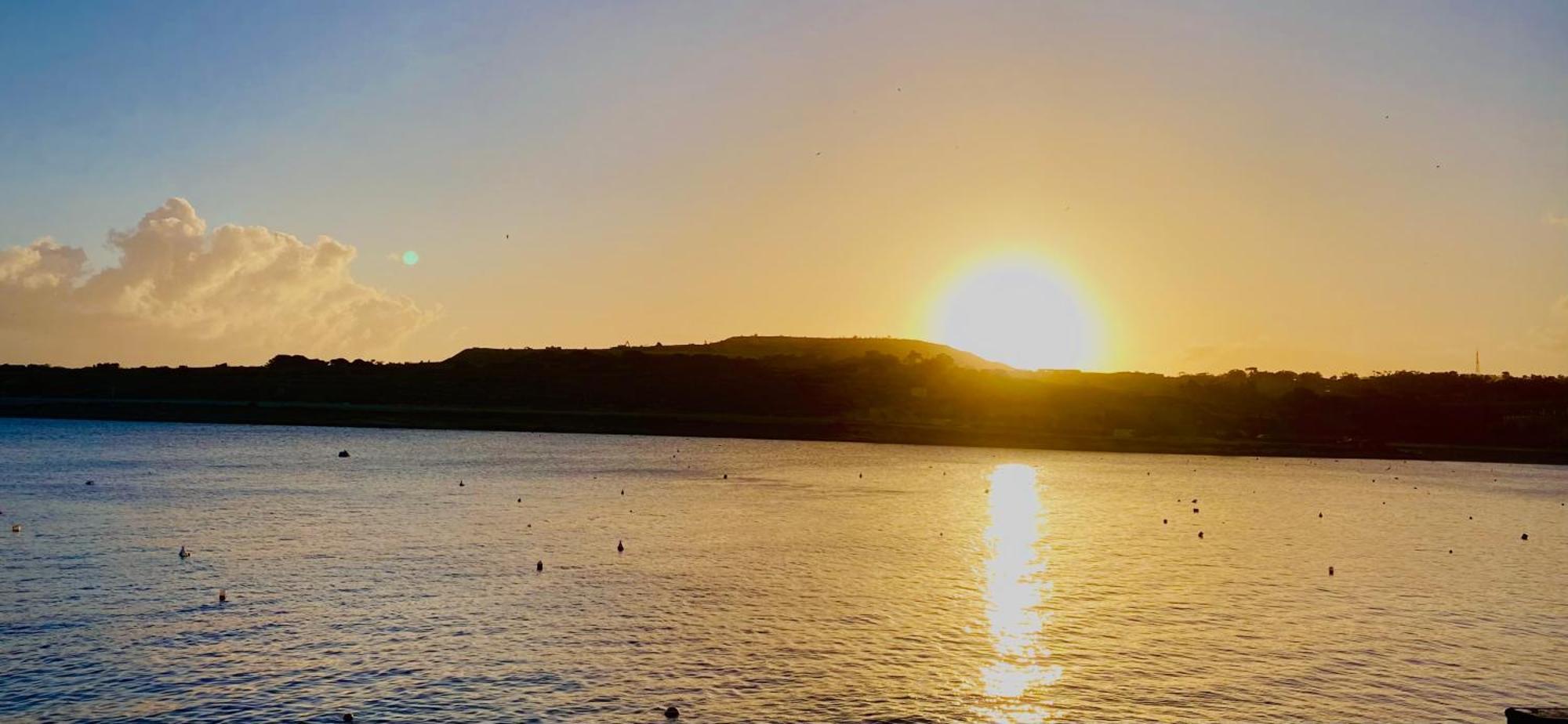 Sunrise Bay Apartments - Frontline Sea Views St. Paul's Bay Exteriör bild